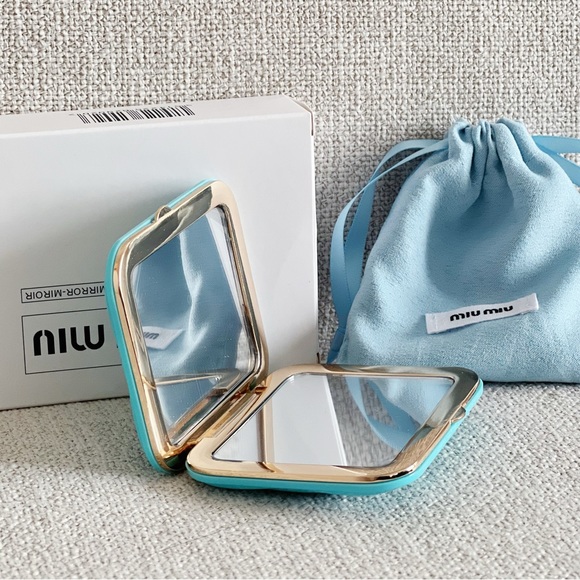 Miu Miu Macaron Blue Double Sides Mirror - Picture 3 of 4